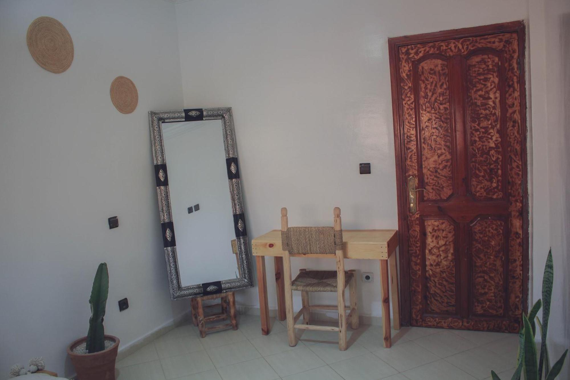 Afer Surf Hostel Эмуан Номер фото